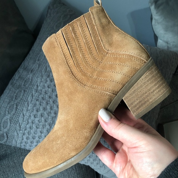 Franco Fortini - Darcie Cognac Suede Ankle Booties - Size 8 - Picture 2 of 13